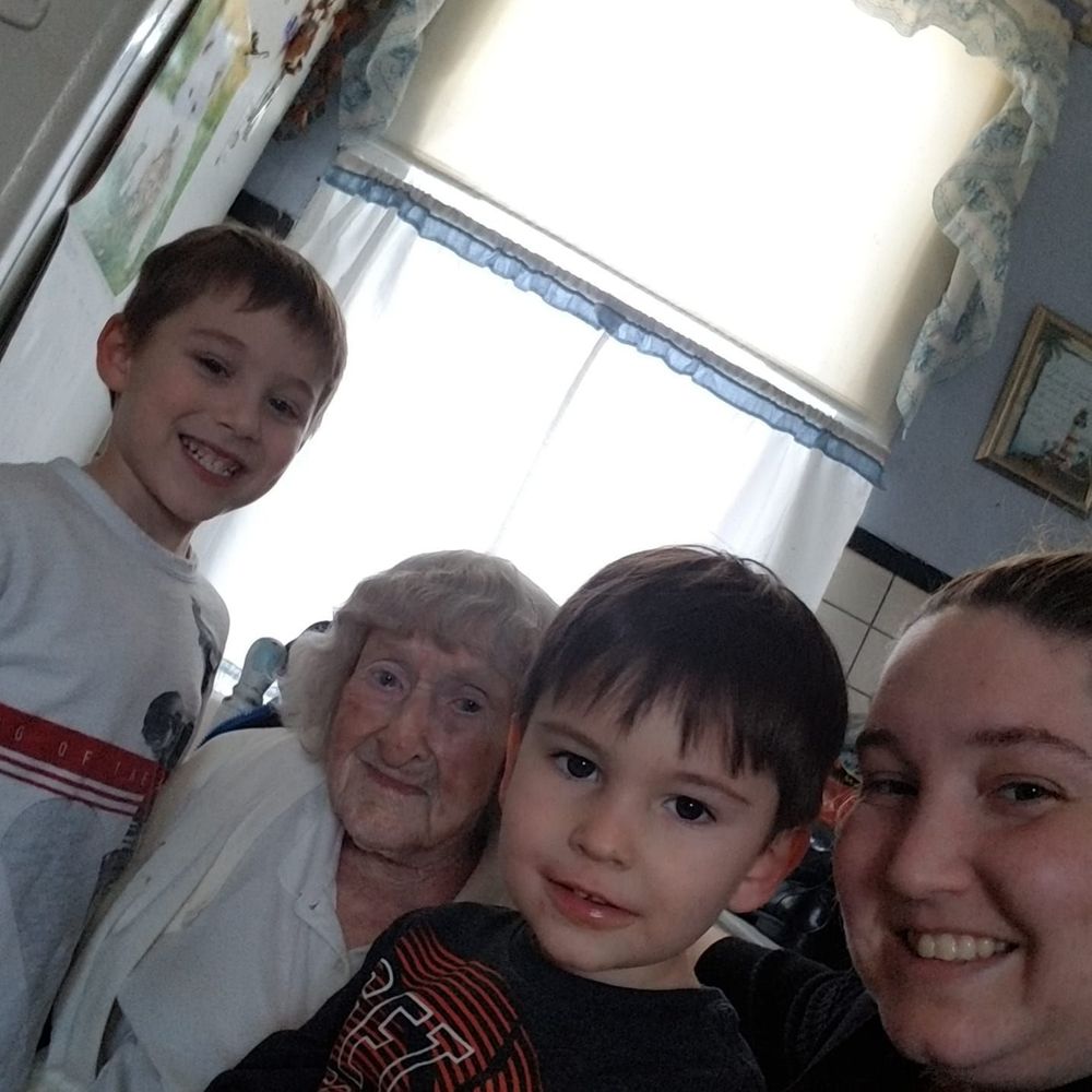 Meet your Posher, Sheina